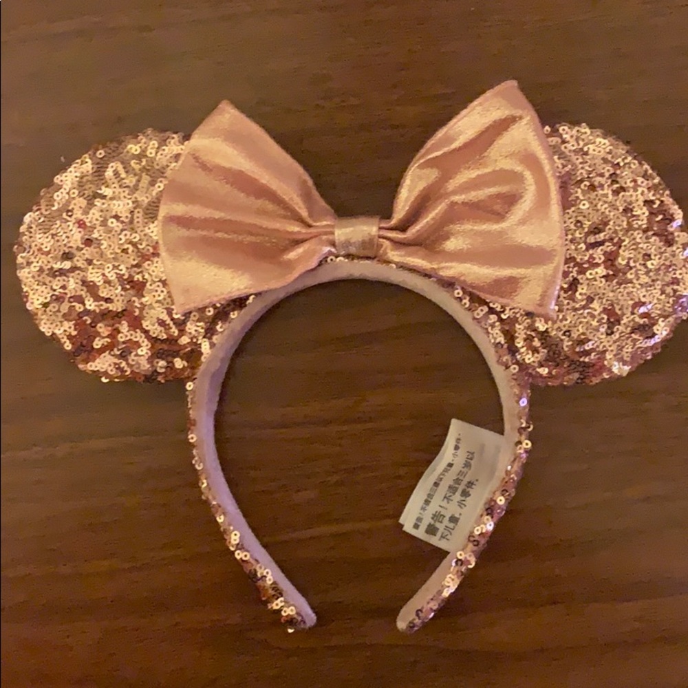Rose Gold Mickey / Minnie Ears NWOT